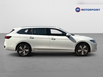 Used Volkswagen Passat 2025 for sale - 78733969: Photo