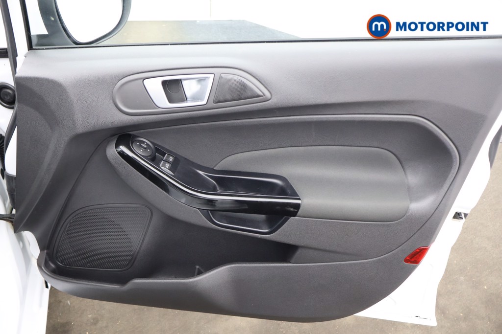 Used Ford Fiesta 2017 for sale - 76758318: Photo 17