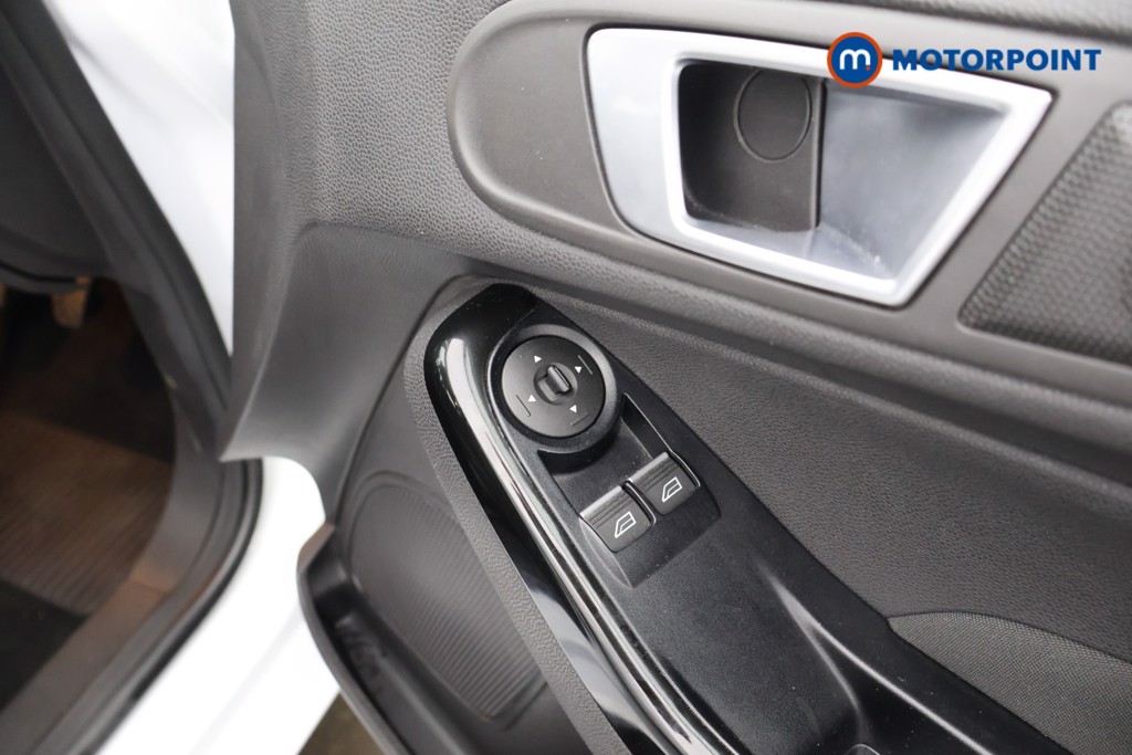 Used Ford Fiesta 2017 for sale - 76758318: Photo 18