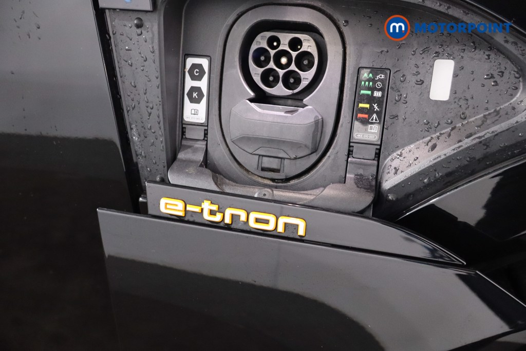 Used Audi e-tron 2022 for sale - 76895744: Photo 43