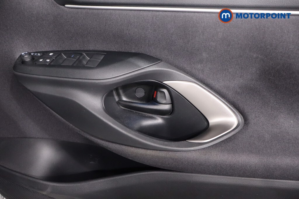 Used Toyota Yaris 2023 for sale - 78144919: Photo 34