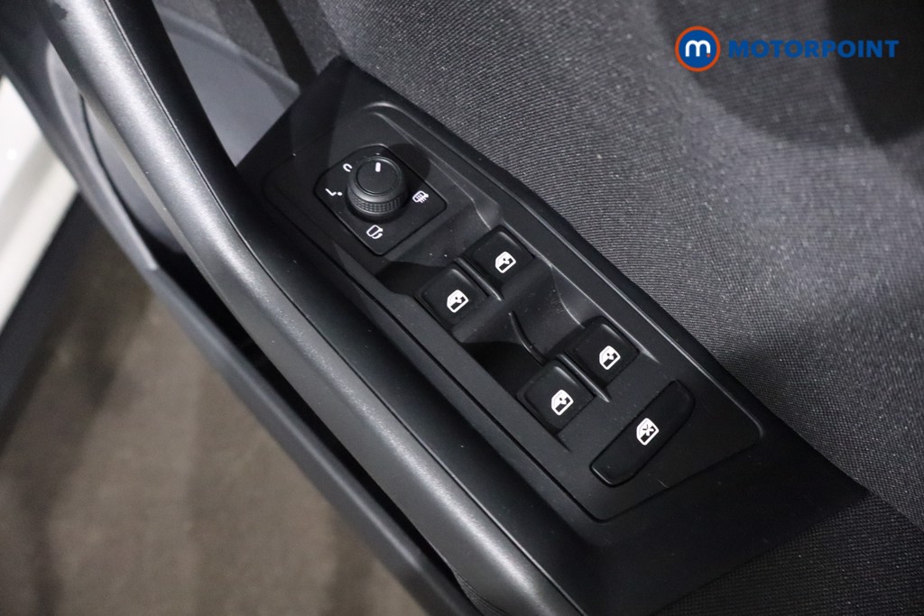 Used Volkswagen T-Roc 2022 for sale - 77354817: Photo 32