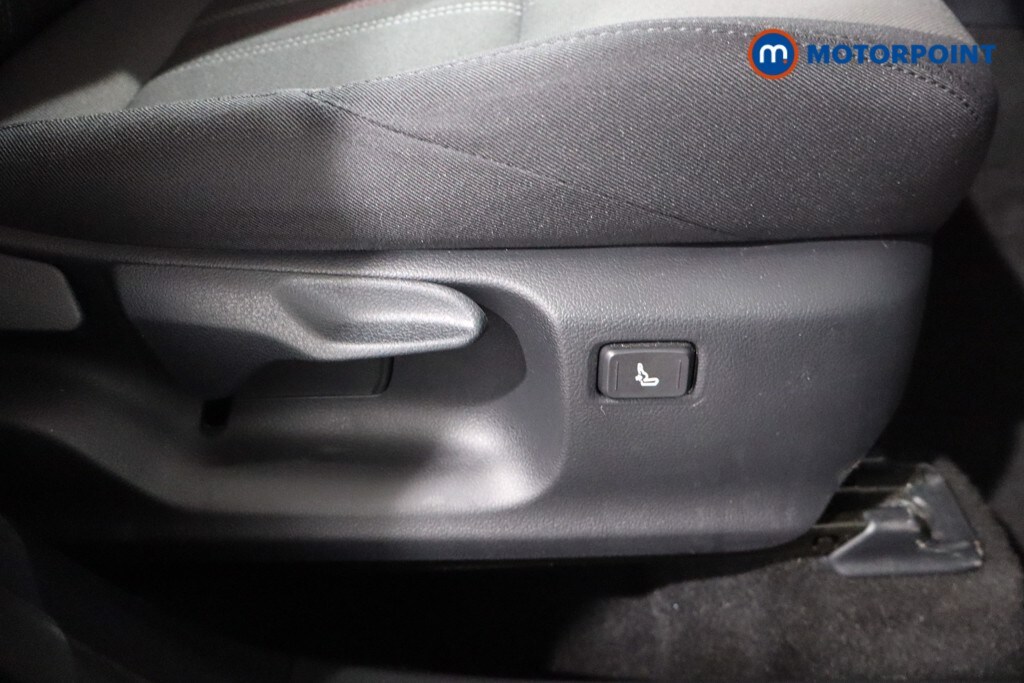 Used Toyota C-HR 2023 for sale - 76219504: Photo 31