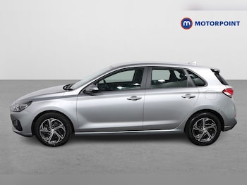 Used Hyundai i30 2023 for sale - 75951148: Photo
