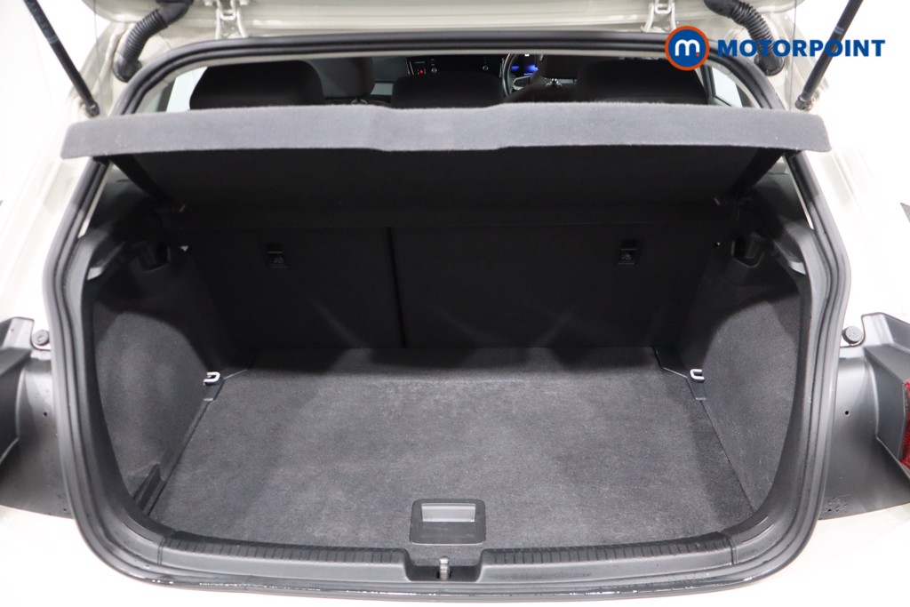 Used Volkswagen Polo 2024 for sale - 76394789: Photo 44