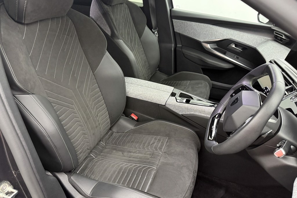 Used Peugeot 3008 2024 for sale - 76934066: Photo 30