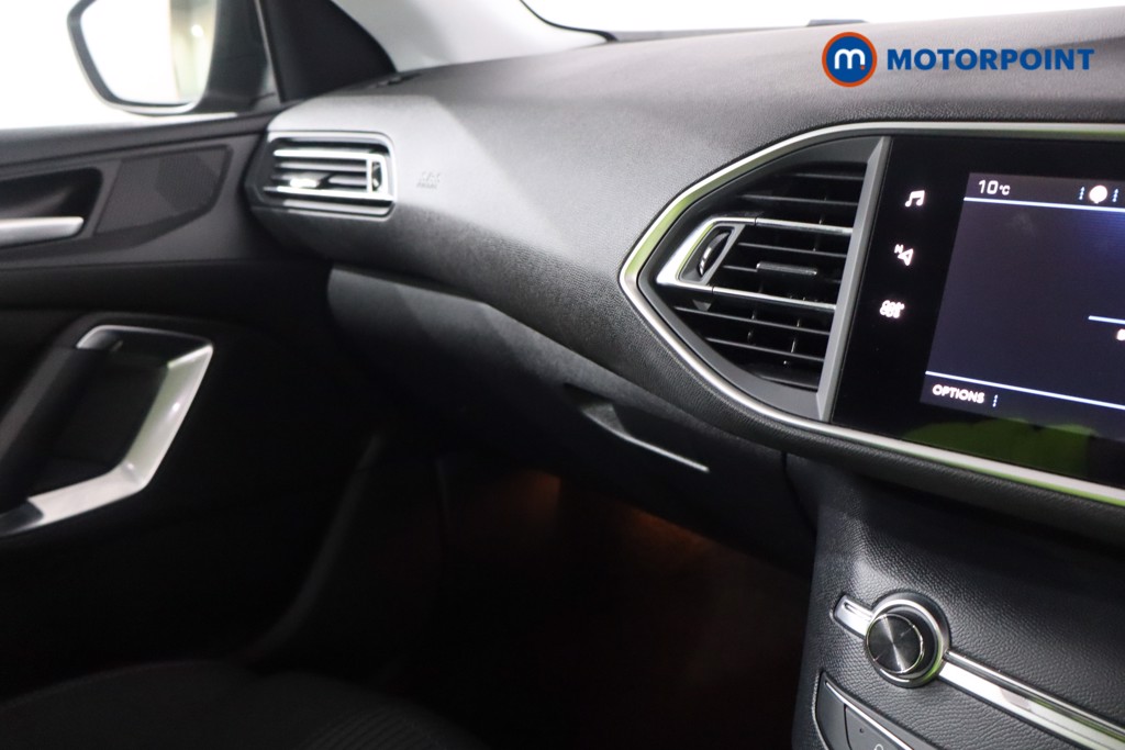 Used Peugeot 308 2021 for sale - 77103181: Photo 26