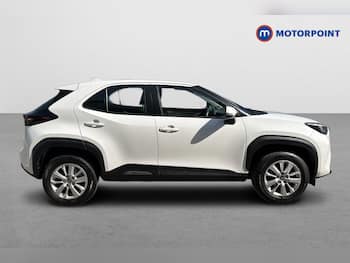 Used Toyota Yaris Cross 2023 for sale - 79640957: Photo