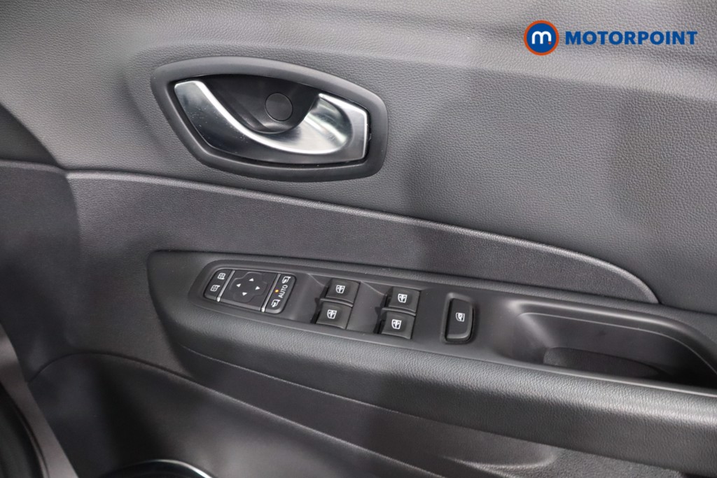 Used Renault Captur 2017 for sale - 76131841: Photo 29
