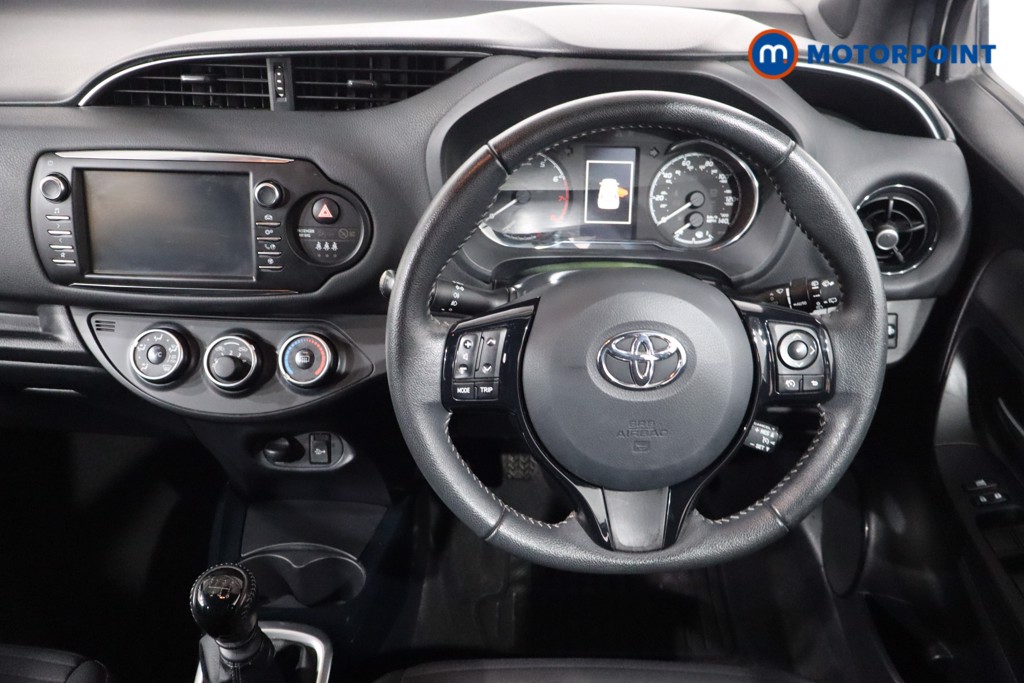 Used Toyota Yaris 2018 for sale - 76394817: Photo 11