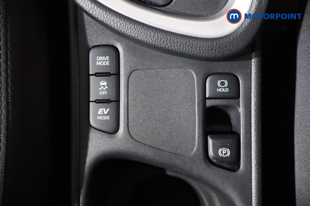 Used Toyota Yaris Cross 2024 for sale - 76394707: Photo 28