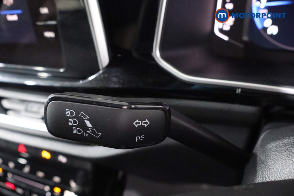 Used Volkswagen T-Roc 2024 for sale - 77932253: Photo 24