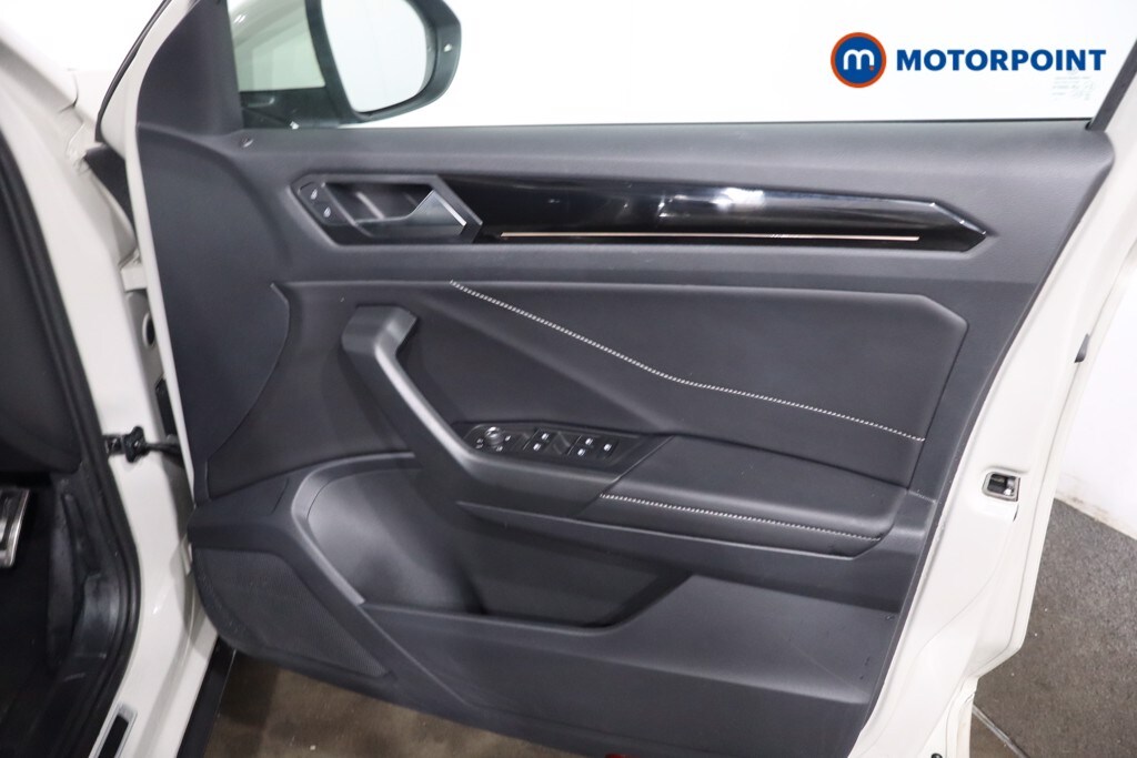 Used Volkswagen T-Roc 2024 for sale - 77932253: Photo 34