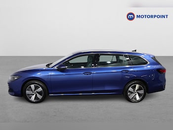 Used Volkswagen Passat 2025 for sale - 77650671: Photo