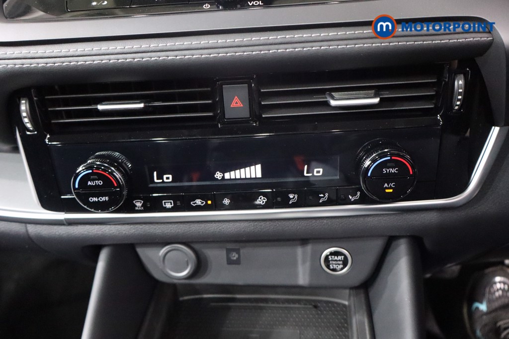 Used Nissan Qashqai for sale - 76554660: Photo 24