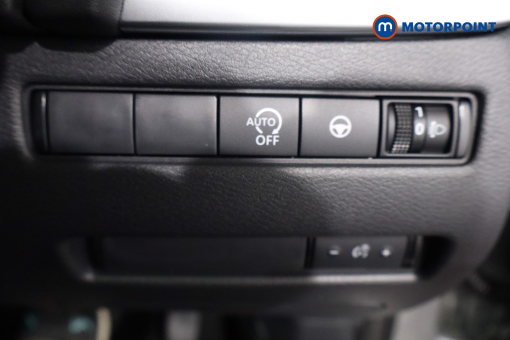 Used Nissan Qashqai for sale - 76554660: Photo 30