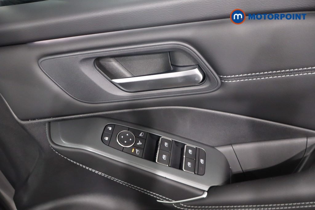 Used Nissan Qashqai for sale - 76554660: Photo 31