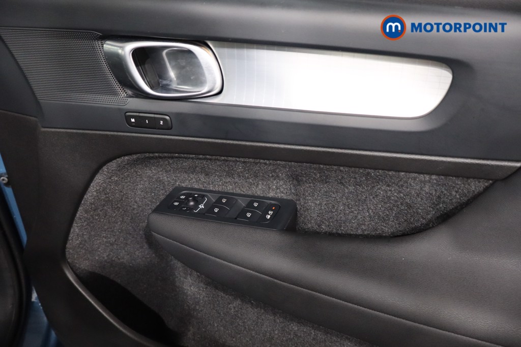 Used Volvo XC40 2023 for sale - 76750548: Photo 30