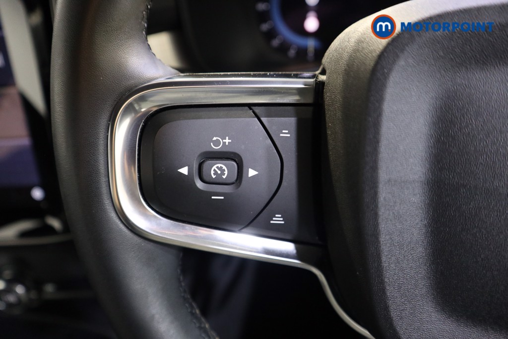 Used Volvo XC40 2023 for sale - 76734582: Photo 11