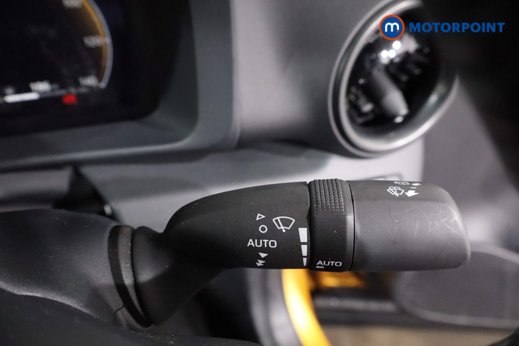 Used Toyota C-HR 2024 for sale - 77787254: Photo 23