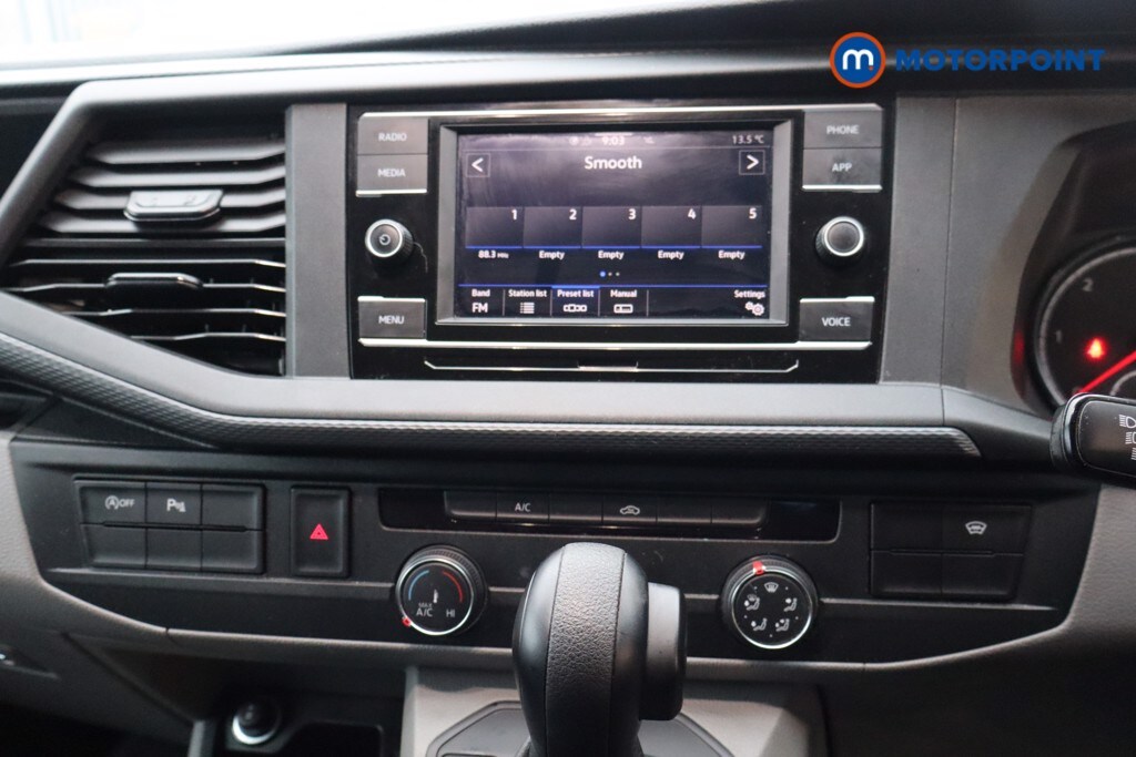 Used Volkswagen Transporter 2024 for sale - 76515732: Photo 16