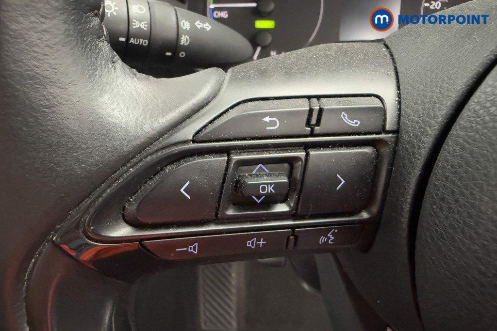 Used Mazda Mazda2 HYBRID 2023 for sale - 76670143: Photo 12