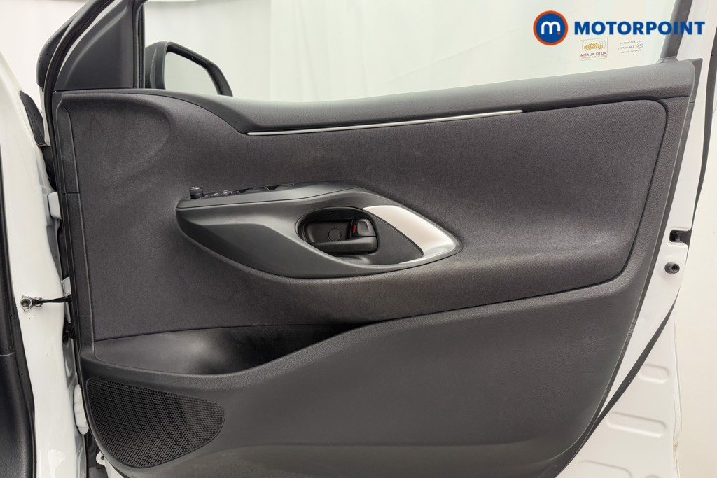 Used Mazda Mazda2 HYBRID 2023 for sale - 76670143: Photo 25