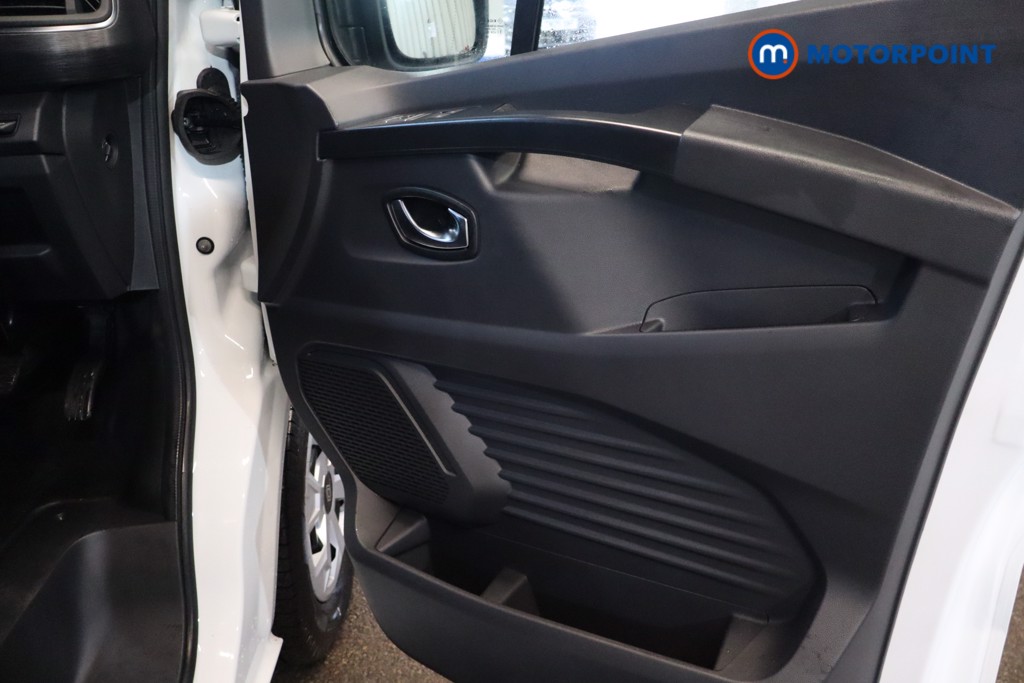 Used Renault Trafic 2025 for sale - 77270374: Photo 30