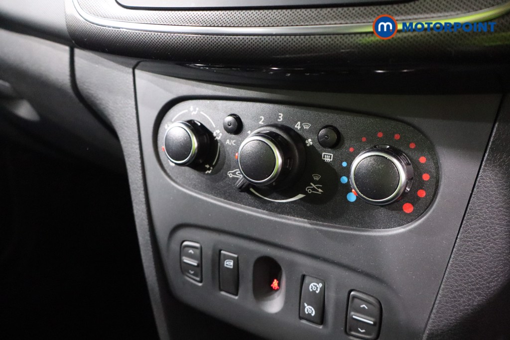 Used Dacia Sandero Stepway 2018 for sale - 76746250: Photo 23