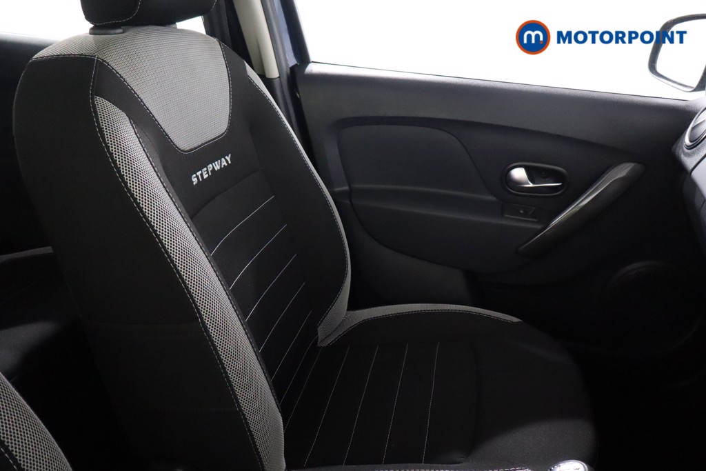 Used Dacia Sandero Stepway 2018 for sale - 76746250: Photo 28