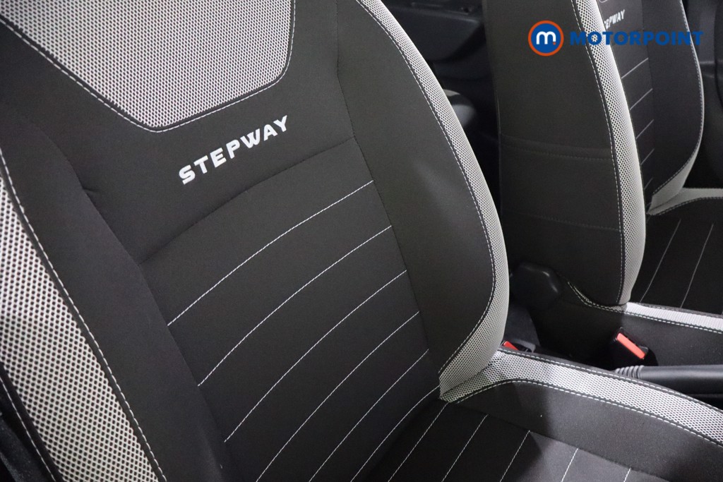 Used Dacia Sandero Stepway 2018 for sale - 76746250: Photo 32