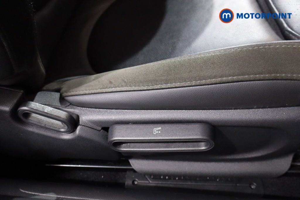 Used MINI Hatch 2018 for sale - 76319829: Photo 30