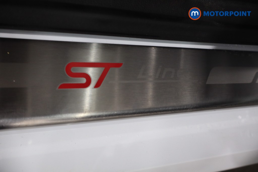 Used Ford Ecosport 2018 for sale - 76946282: Photo 30