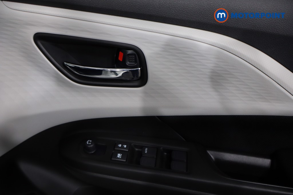 Used Suzuki Swift 2025 for sale - 76412977: Photo 32