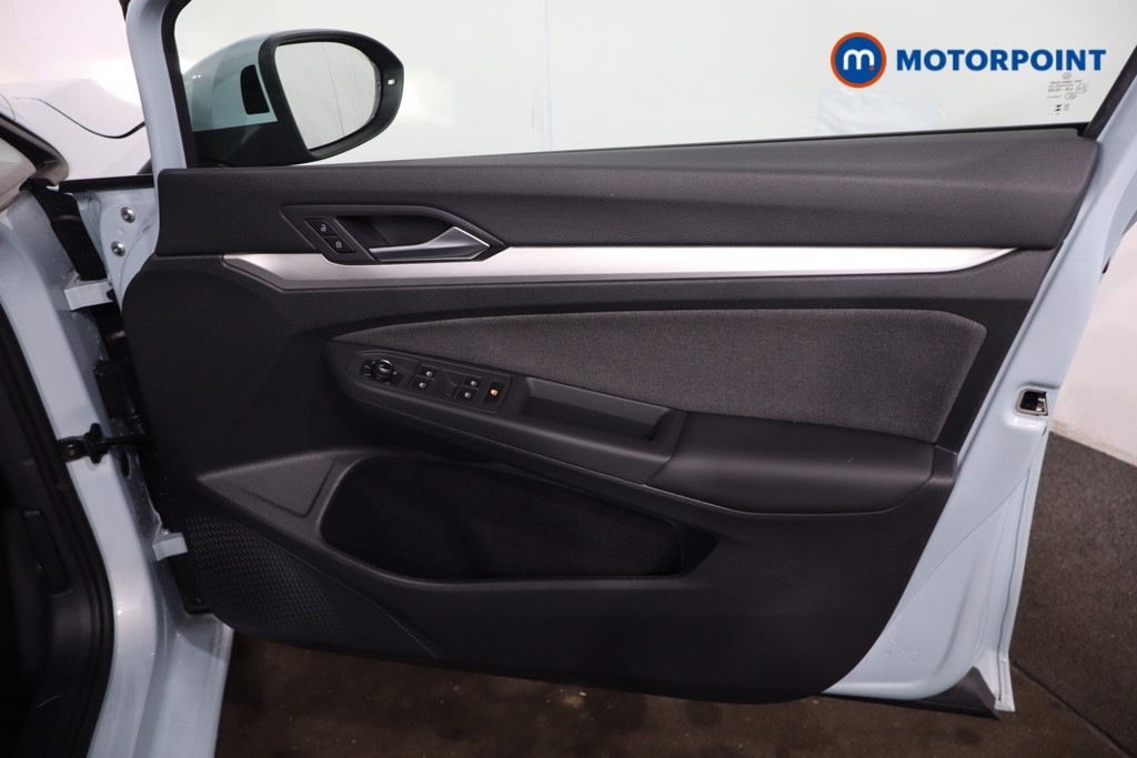 Used Volkswagen Golf 2025 for sale - 78144004: Photo 31