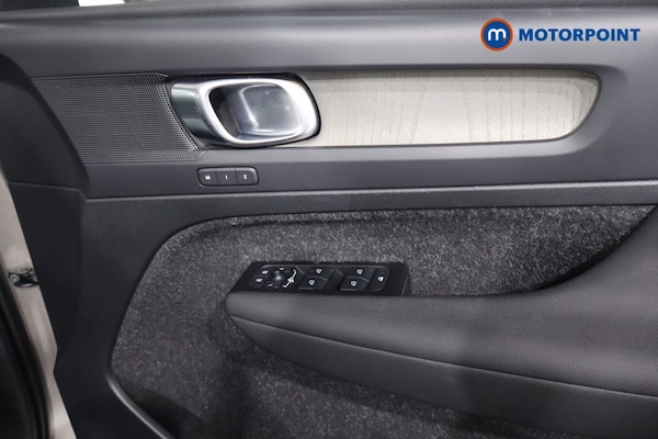 Used Volvo XC40 2021 for sale - 76196767: Photo 34
