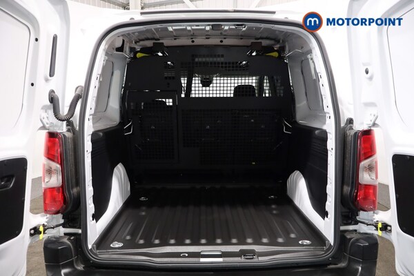 Used Citroen Berlingo 2025 for sale - 76118016: Photo 41