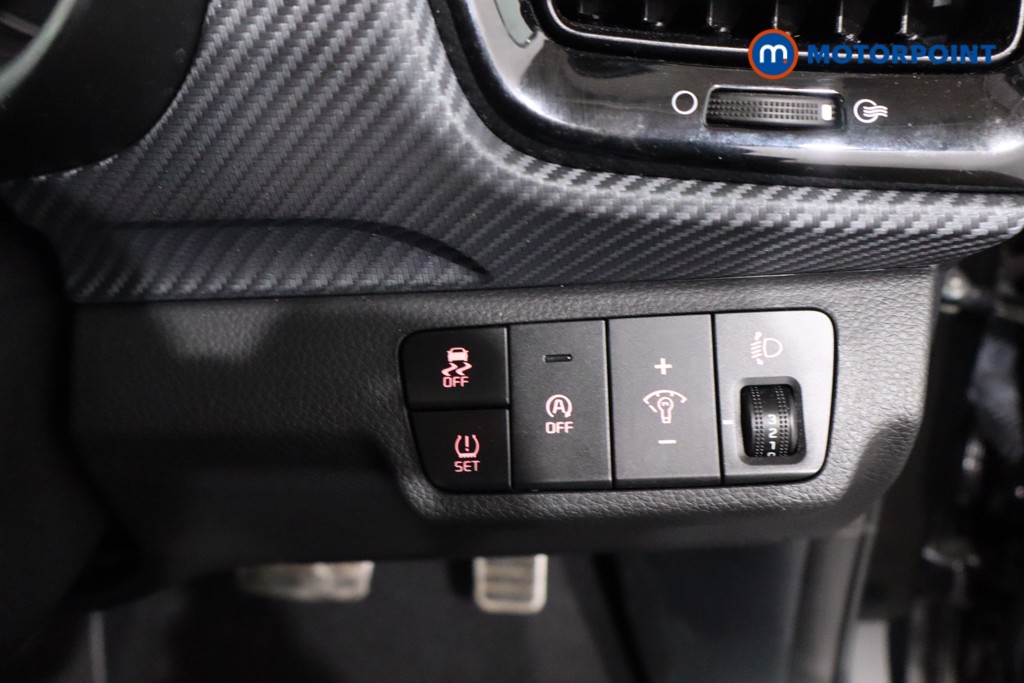 Used Kia Stonic 2024 for sale - 76958164: Photo 31