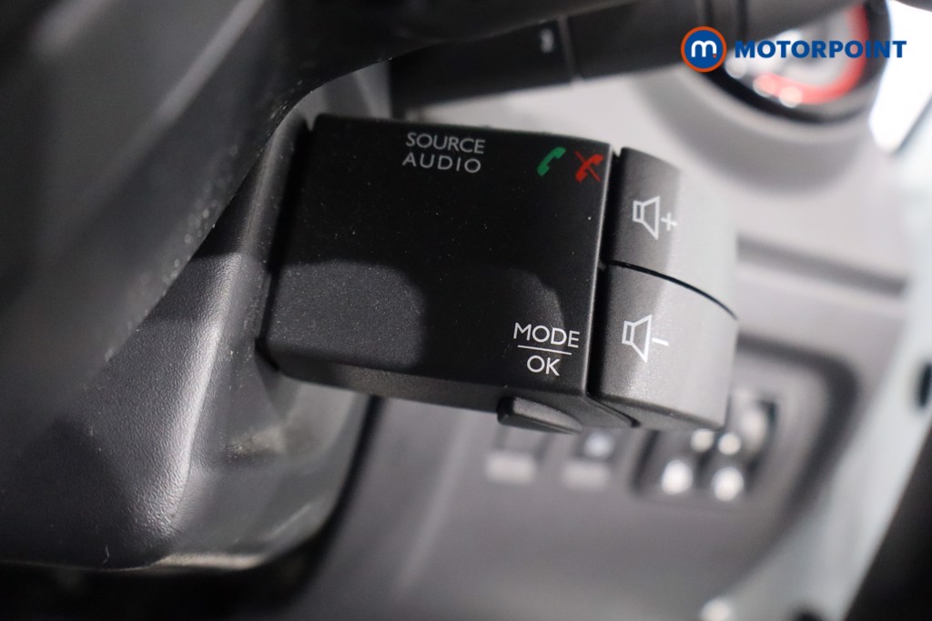 Used Renault Captur 2020 for sale - 77083865: Photo 26