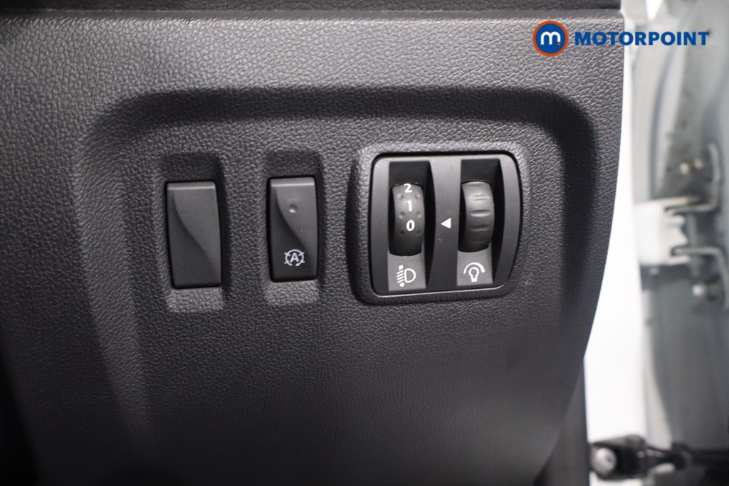 Used Renault Captur 2020 for sale - 77083865: Photo 28
