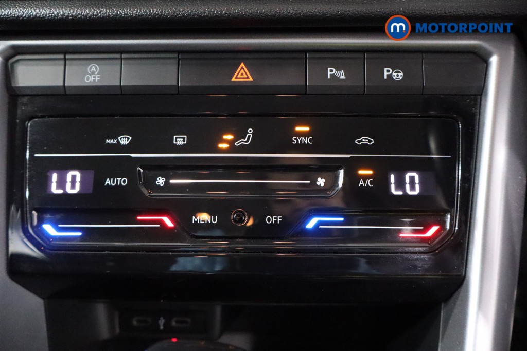 Used Volkswagen T-Roc 2023 for sale - 76460834: Photo 23