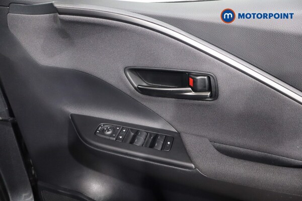 Used Toyota C-HR 2023 for sale - 76056295: Photo 30