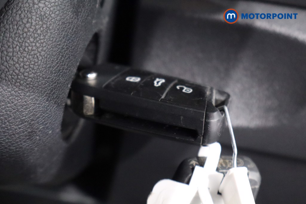 Used Volkswagen T-Roc 2022 for sale - 76364220: Photo 21