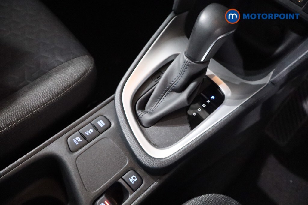 Used Toyota Yaris Cross 2024 for sale - 76317036: Photo 22
