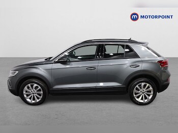 Used Volkswagen T-Roc 2024 for sale - 78311056: Photo