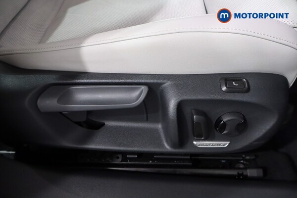 Used Volkswagen Passat 2025 for sale - 75679662: Photo 29