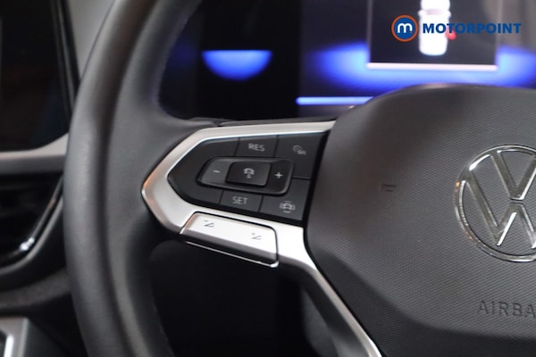 Used Volkswagen T-Roc 2023 for sale - 76255552: Photo 15