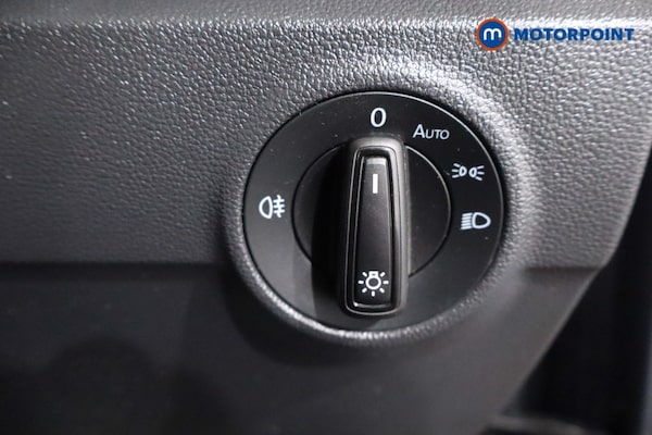 Used Volkswagen T-Roc 2023 for sale - 76255552: Photo 28