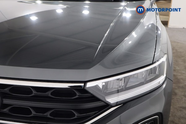Used Volkswagen T-Roc 2023 for sale - 76255552: Photo 35