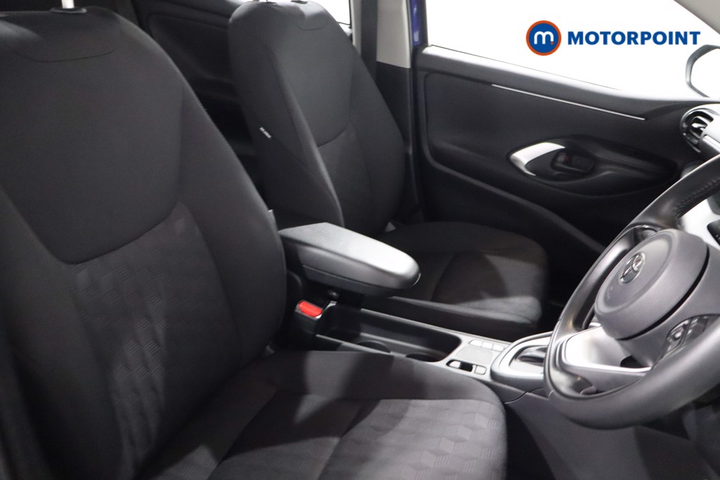 Used Toyota Yaris 2025 for sale - 77998011: Photo 31